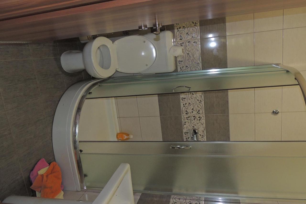 Hostel Villa Popovic トラヴニク エクステリア 写真